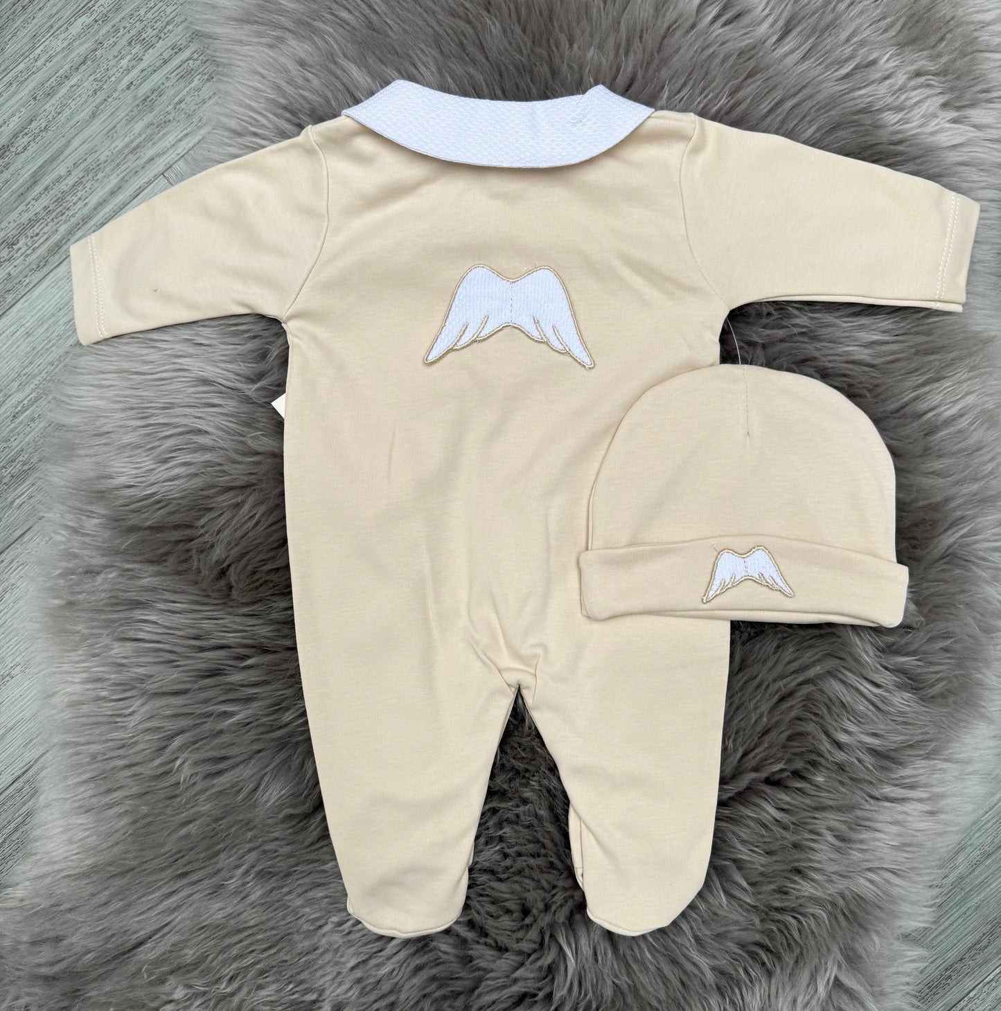 Beige cotton angelwing & hat