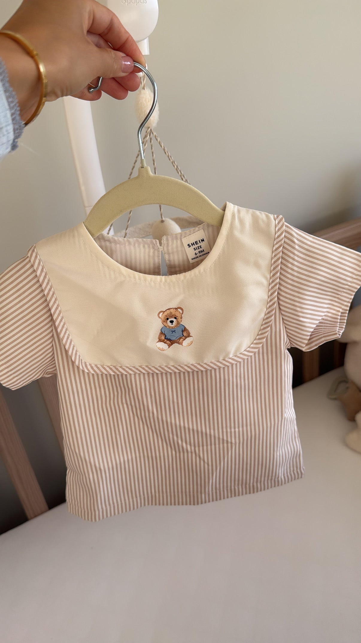 Never been worn 6-9m