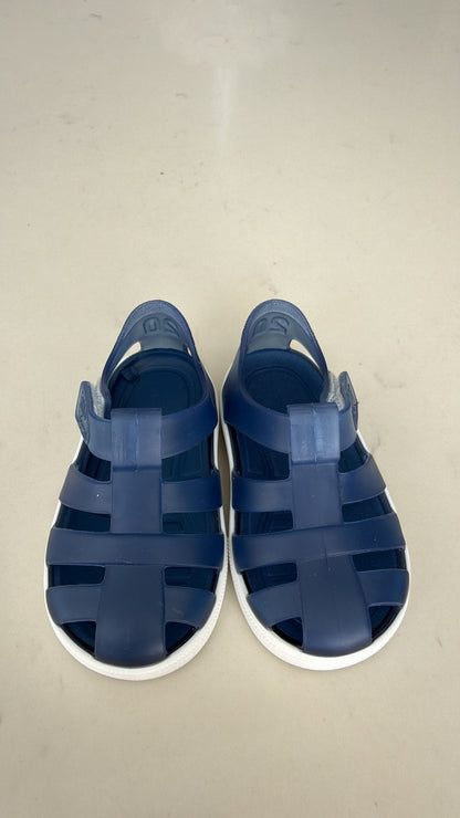 Size 4 never been worn