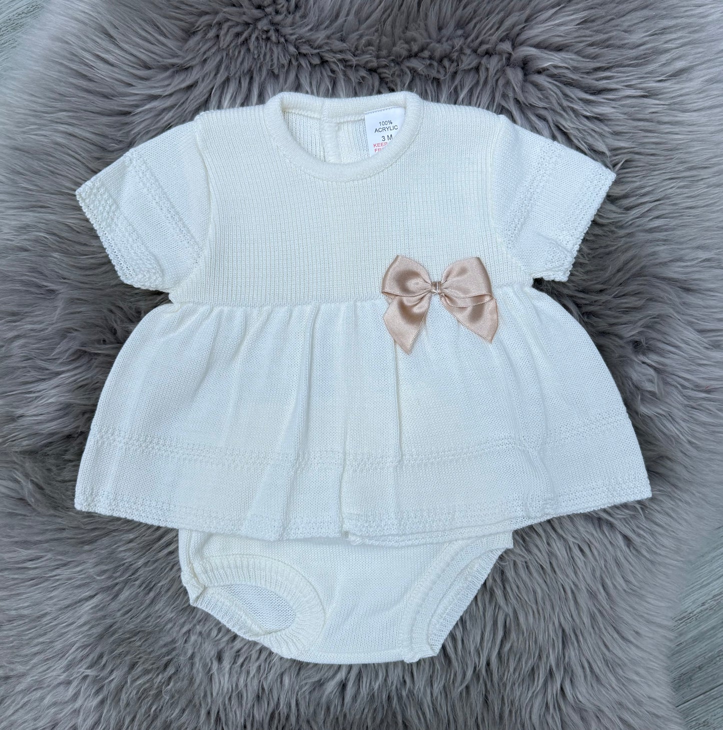 Cream Lilly Outfit