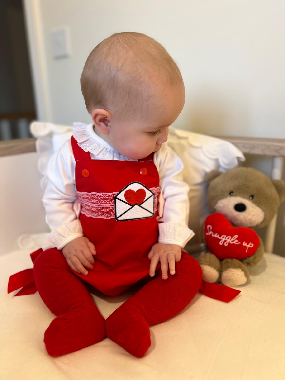 BIE EXCLUSIVE Girl Valentine Rompers