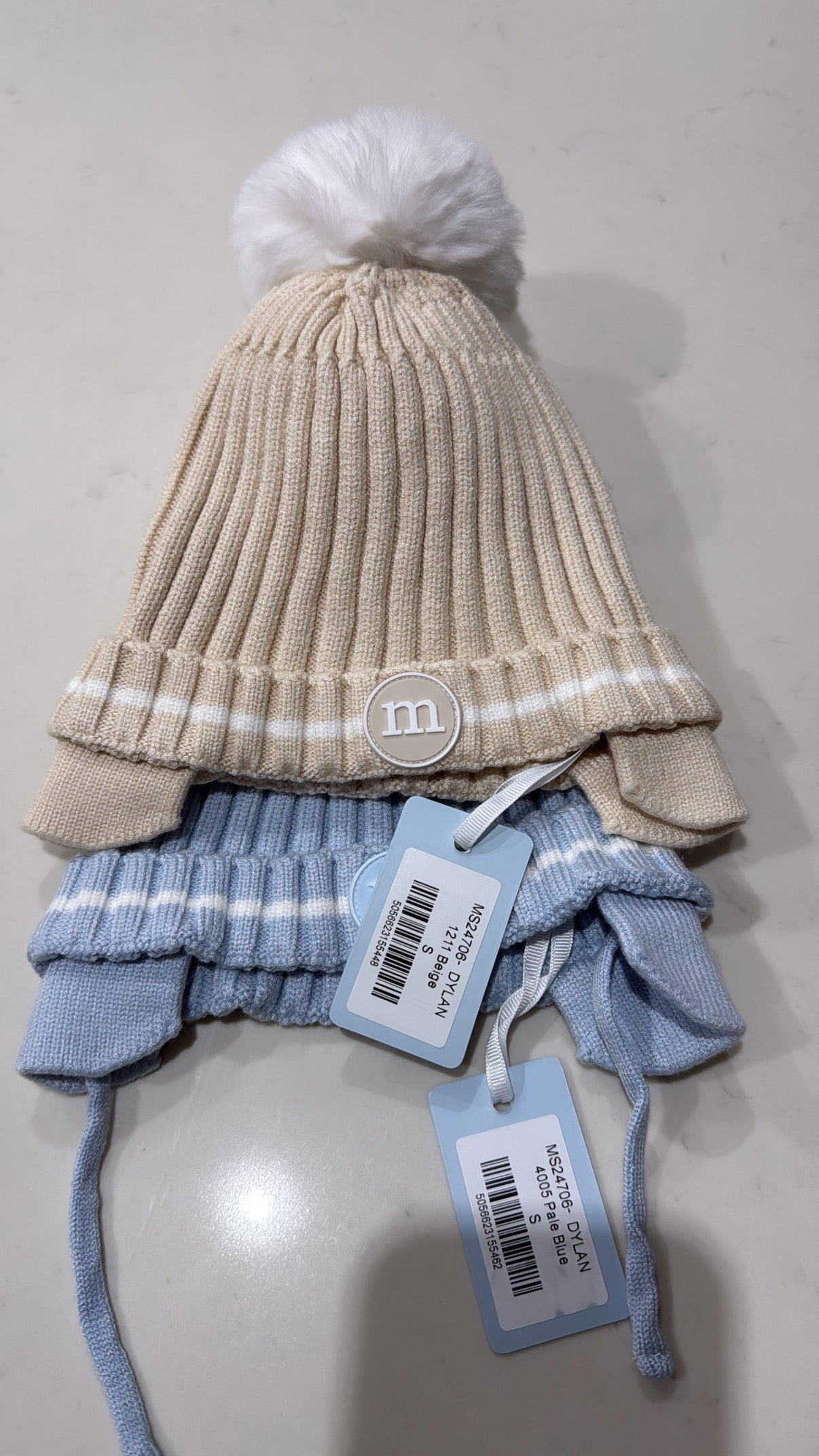 0-6m brand new x2 hats