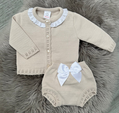 Girls Beige Frilly Collar Set