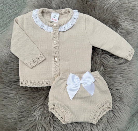 Girls Beige Frilly Collar Set