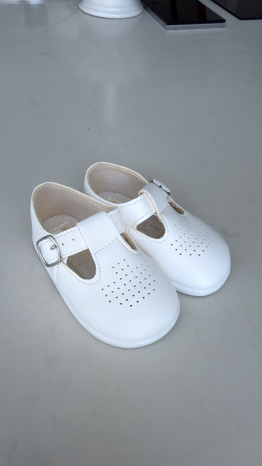 Size 3 basically brand new hard sole