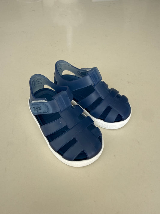 Size 4 never been worn