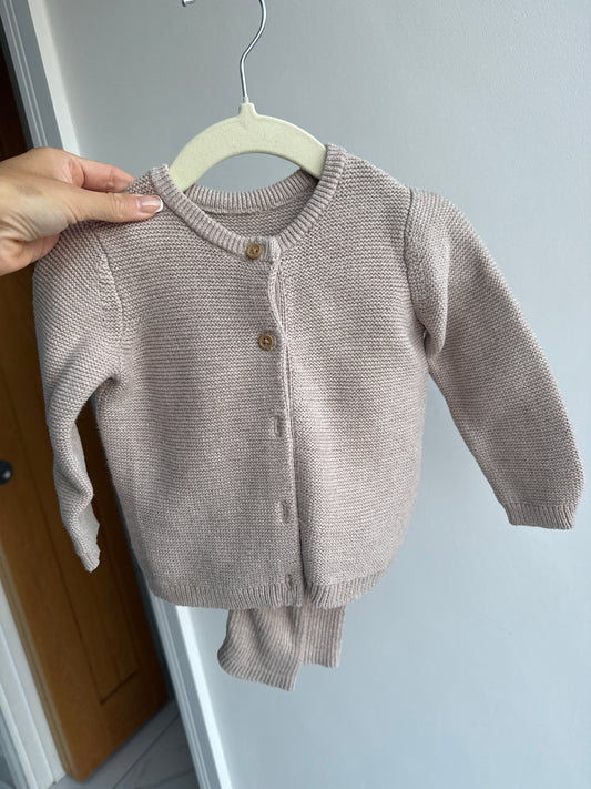 Size 12months