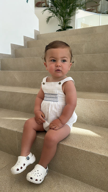 Worn once size 12months