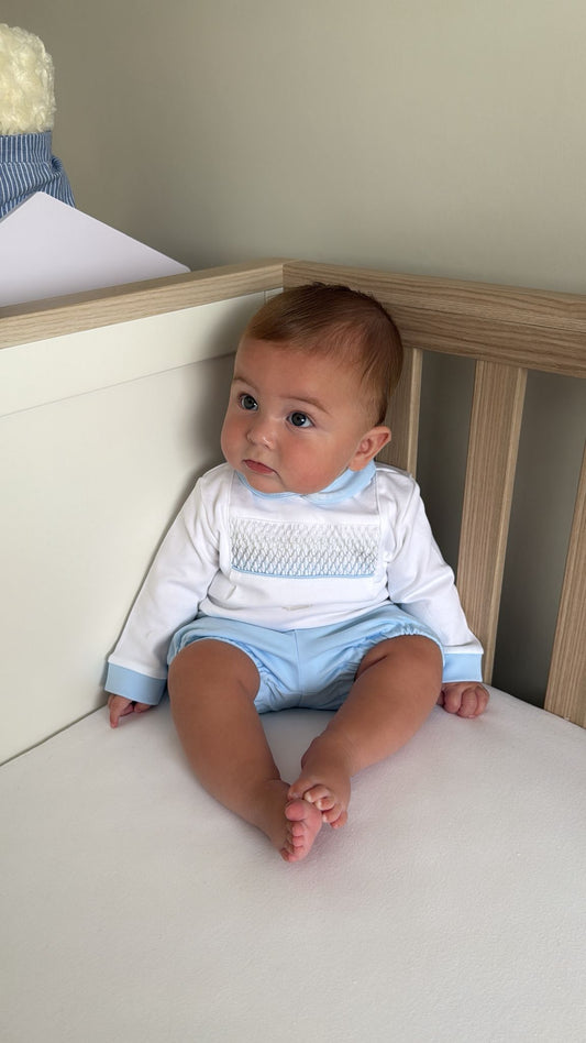 Smock white&blue short set
