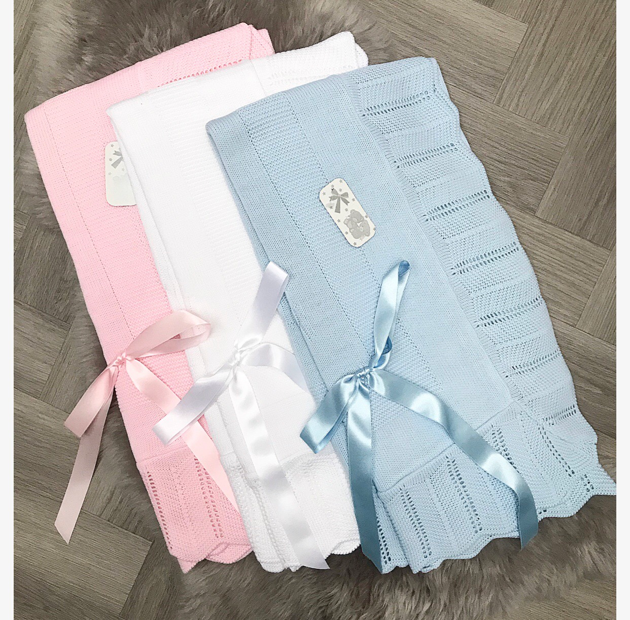 Pink Bow Blanket